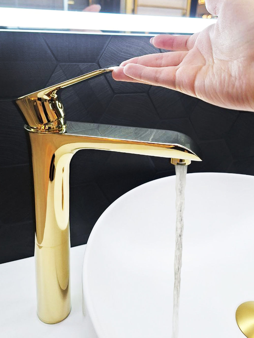 Смеситель для раковины AltroBagno Costanza 010214 Or