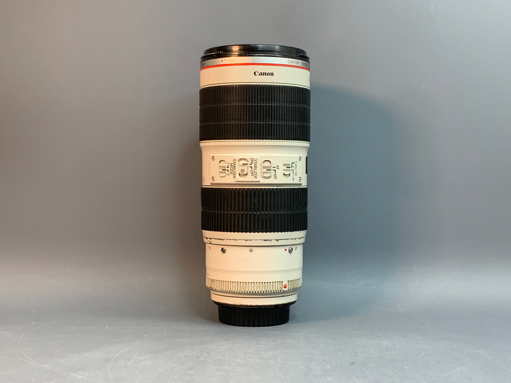 Canon 70-200mm f/2.8 L IS II USM небольшие царапки