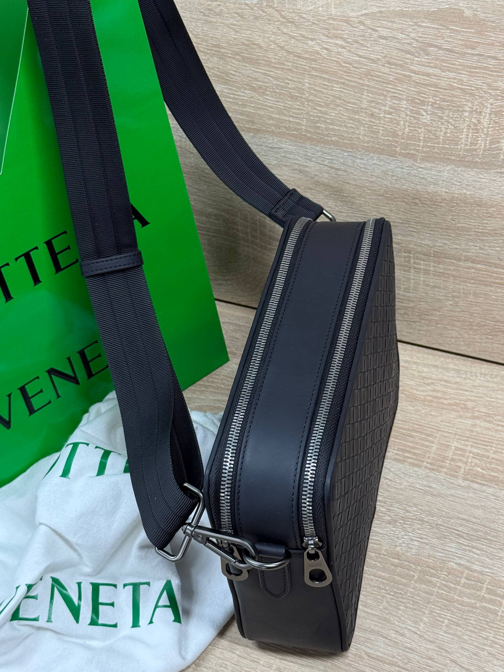 Сумка-мессенджер Bottega Veneta