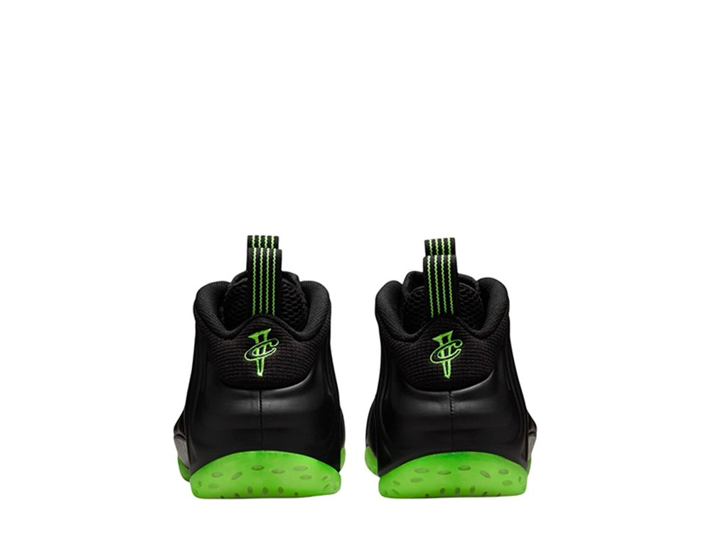 Баскетбольные кроссовки Nike Air Foamposite One "Black Volt"
