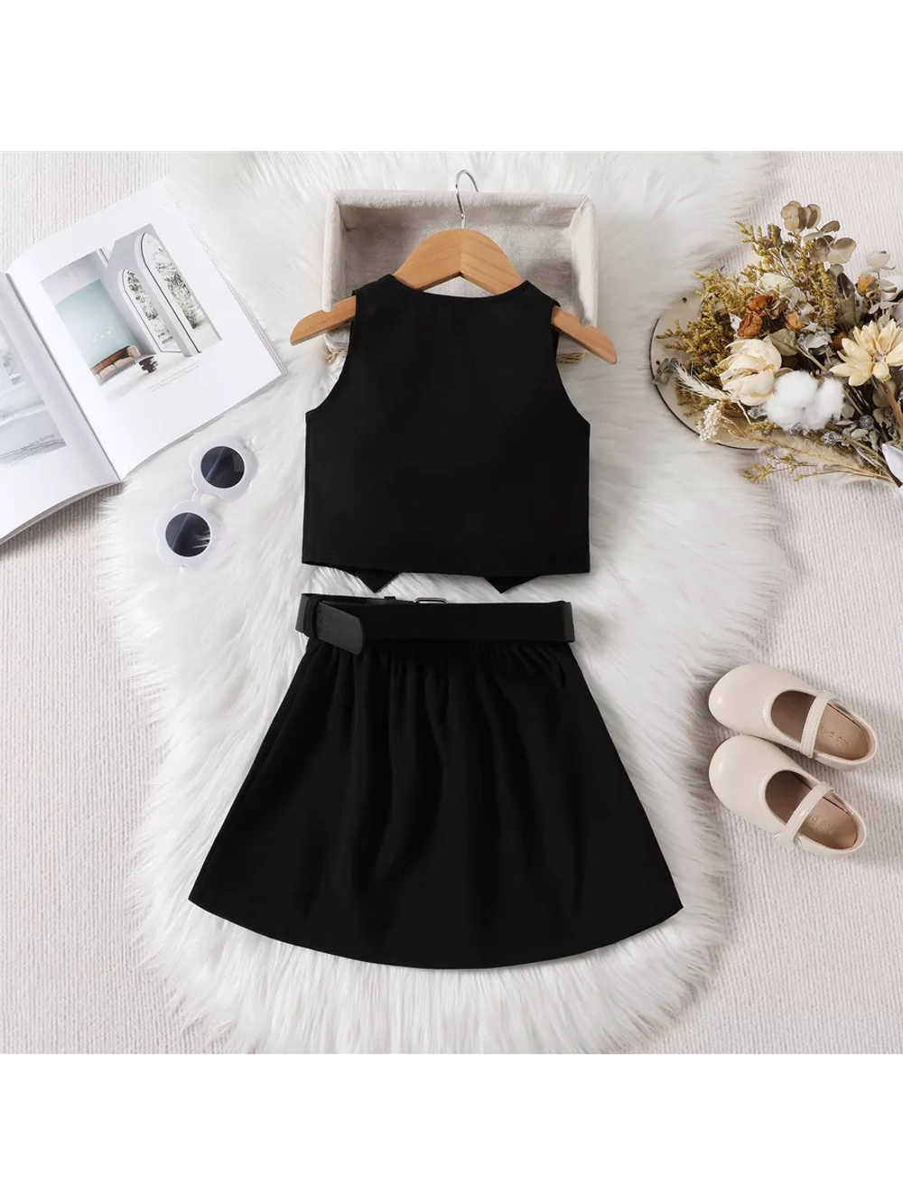 Костюм жилет с юбкой