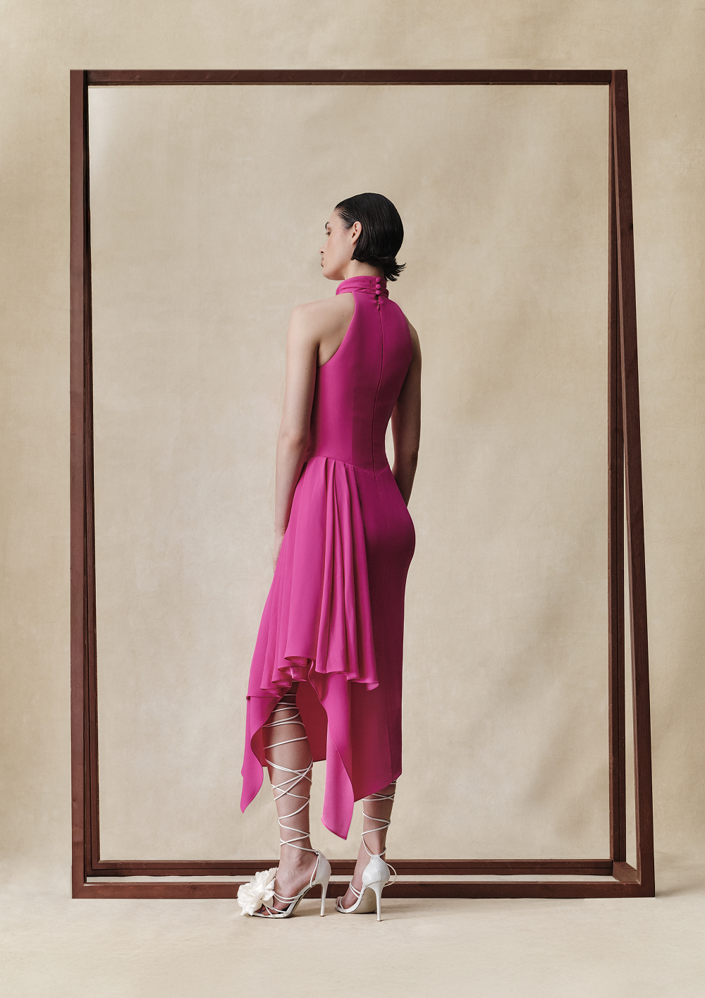 Платье миди из вискозного крепа с драпировкой