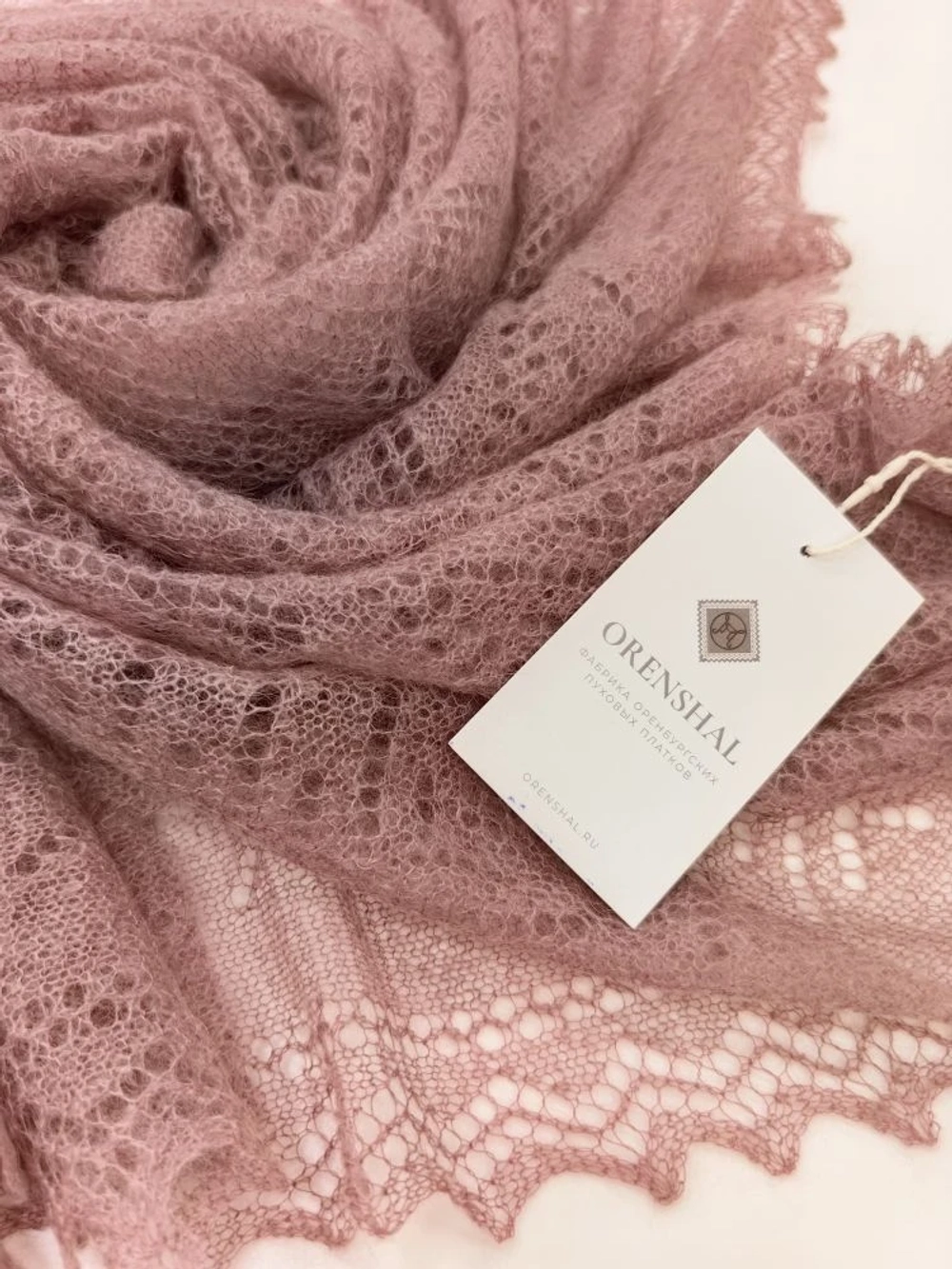 Оренбургский пуховый платок-паутинка А120-06 магнолия