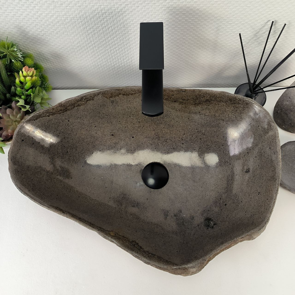 Раковина из речного камня RS-65134 57*39*15 0862