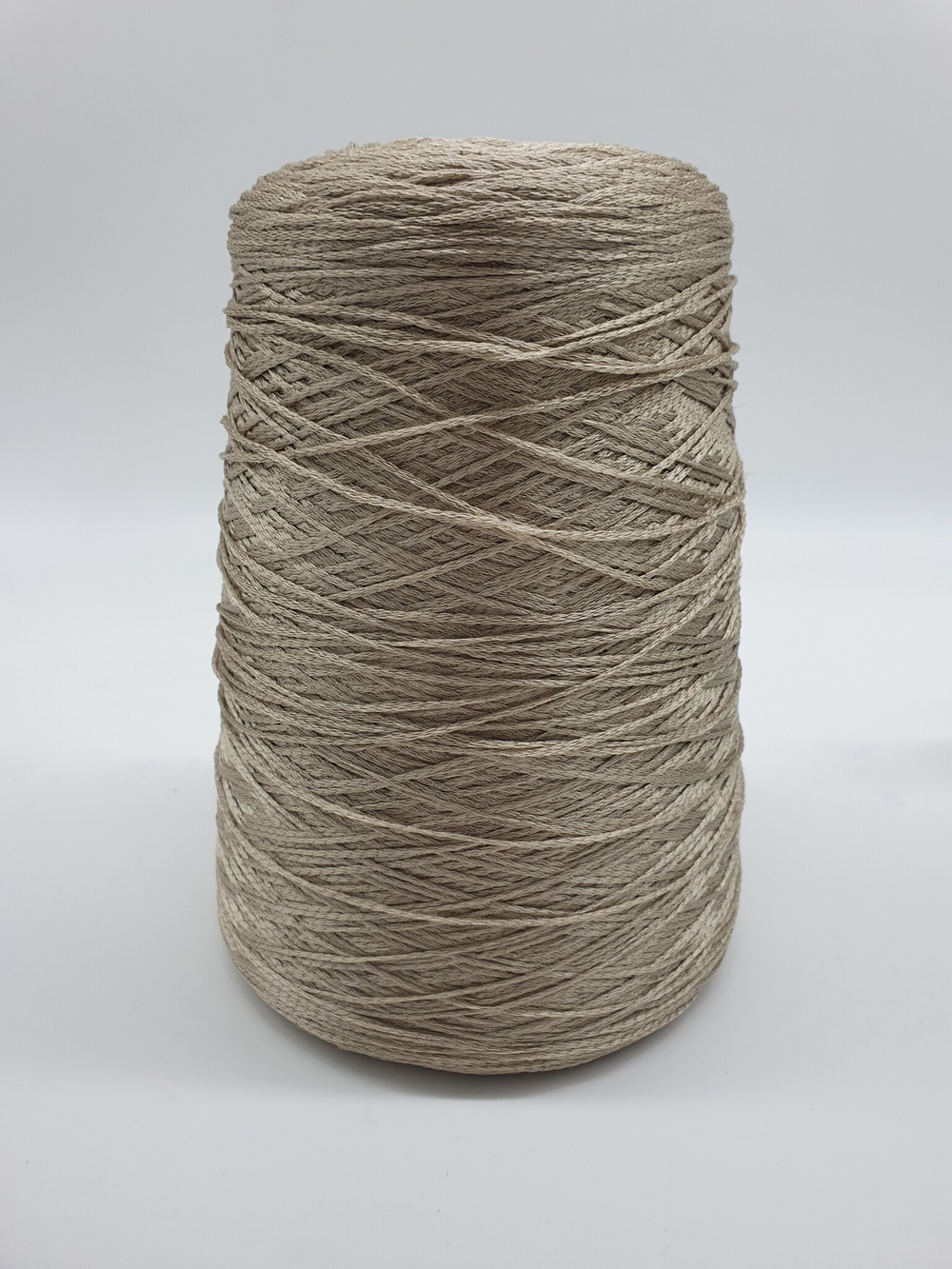 Пряжа Trama Catenella (100% шелк малберри), 695 м/100 гр, шампань