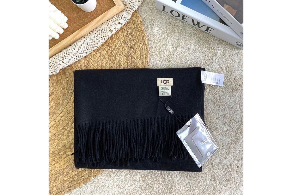 Шарф/Палантин UGG Черный