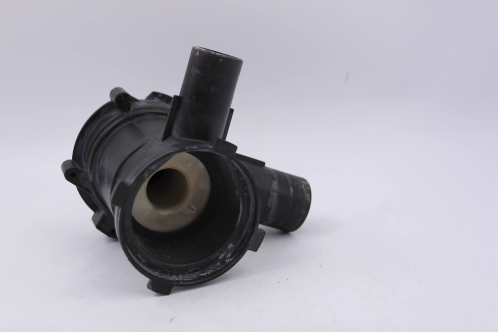 Улитка сливного насоса с фильтром стиральной машины Bosch 145787