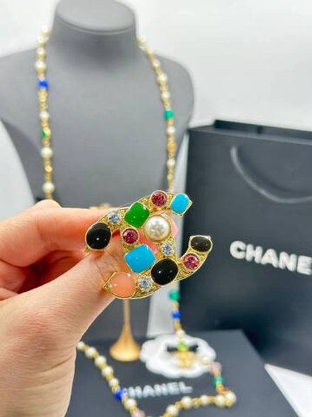 Брошь CHANEL