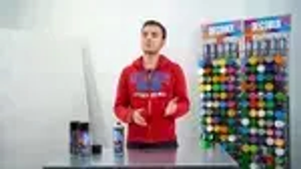 Аэрозольная грунт-эмаль по ржавчине 3 в 1 краска для металла DECORIX 520 мл глянцевая в баллончике черная