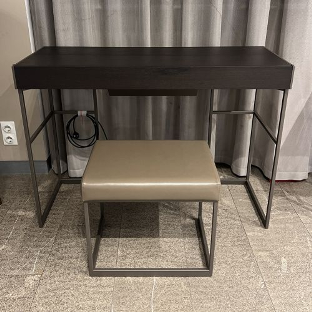 Стол письменный Yomei MAGIC DESK PG3