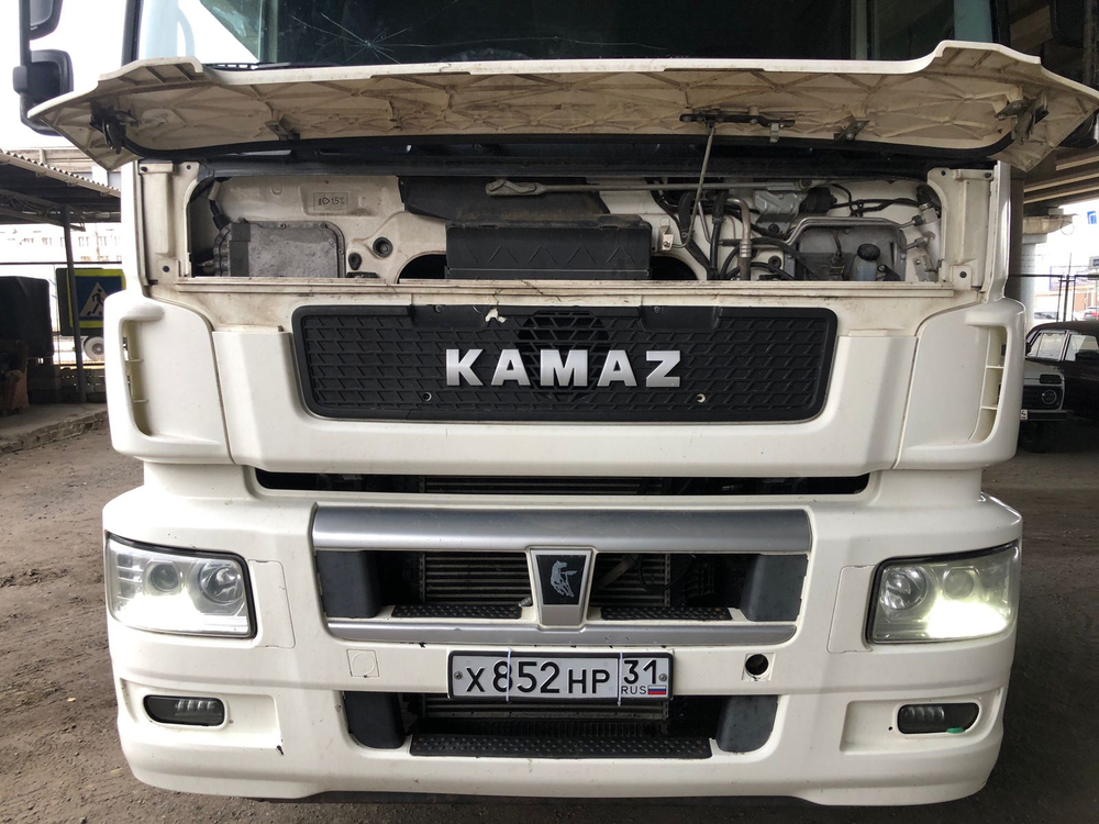 КамАЗ 5490 4x2 Седельный тягач 5490-033-87(S5) (Дизельный, 12,0 л, 401 л.с., АТ)