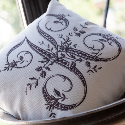 Арт-подушка Объект мечты Монограмма буквы K