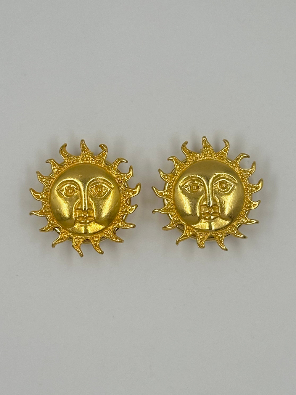 Накладка на пуговицу Солнце