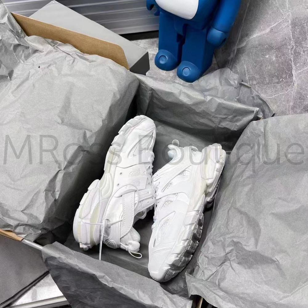 Белые кроссовки Balenciaga Track Trainers Recycled Sole