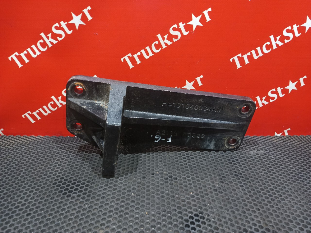 Кронштейн двигателя задний правый 2024г.