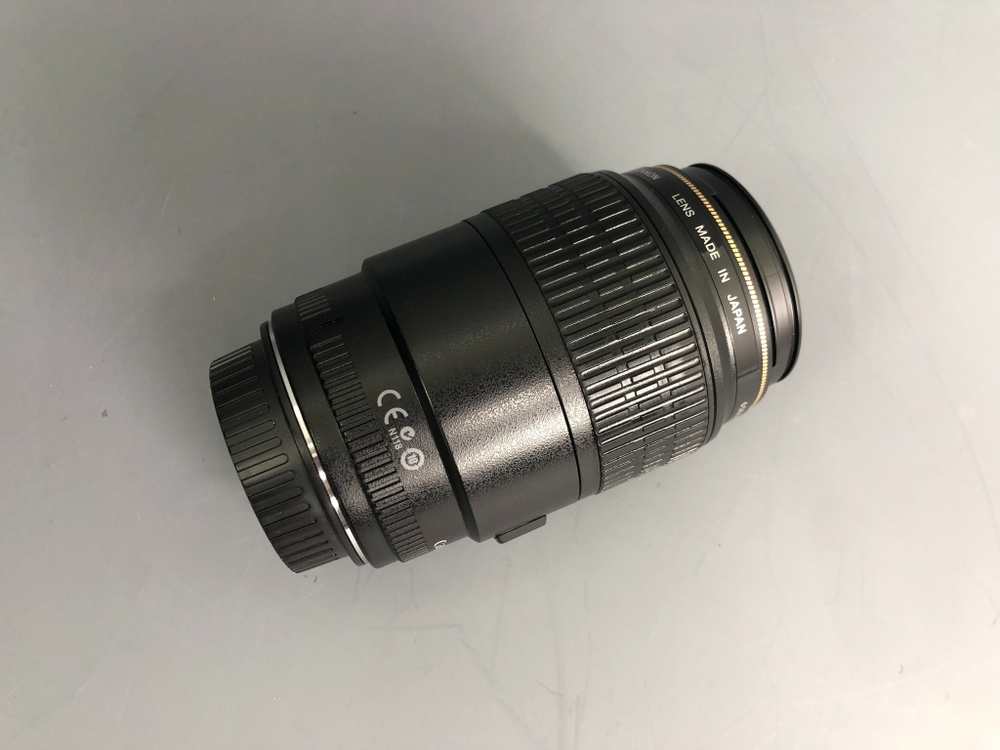 Canon EF 100mm 2.8 IS Macro USM