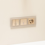 Розетка с заземлением (шампань рифленый)