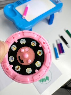 Доска для рисования с проектором, 12 фломастеров в комплекте (201171914)