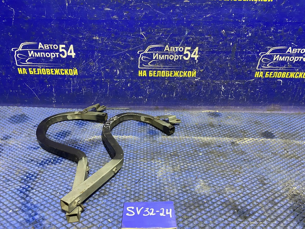 Петля багажника TOYOTA CAMRY 1993