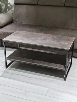 Стол журнальный с полкой