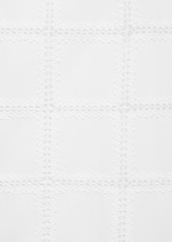 Футболка с вышивкой