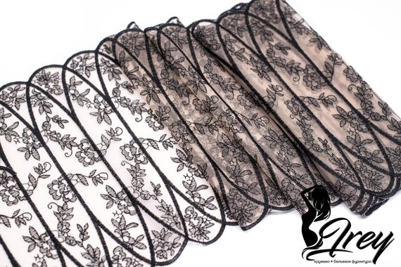 05-14 Вышивка на неэл. сетке 28 см, телесный/черный