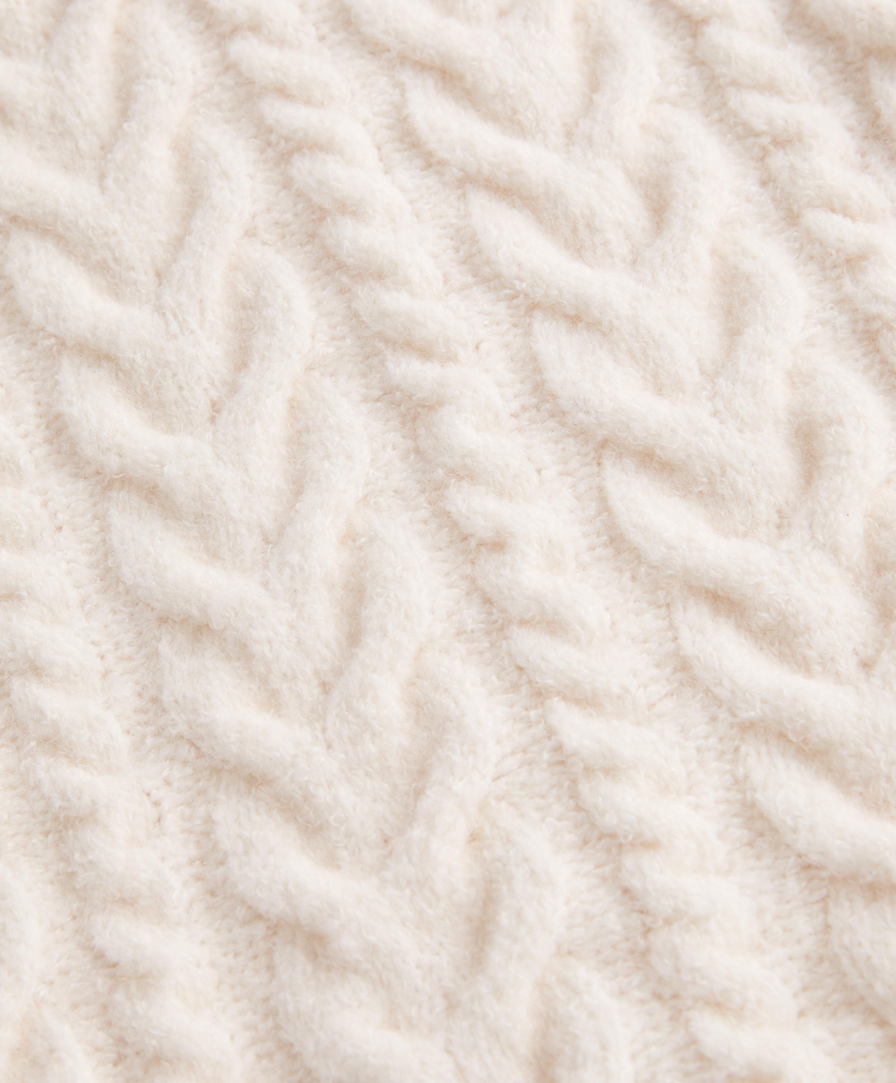 OYSHO Балаклава аранской вязки, экрю