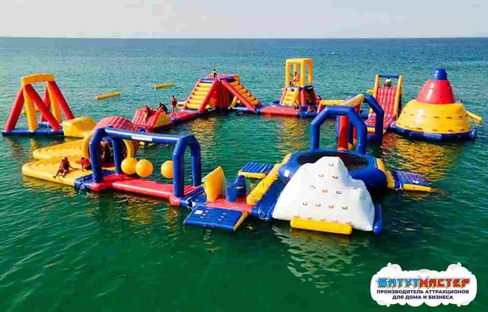 Большой надувной аквапарк на воде «Затерянный мир» 37×22×4 м