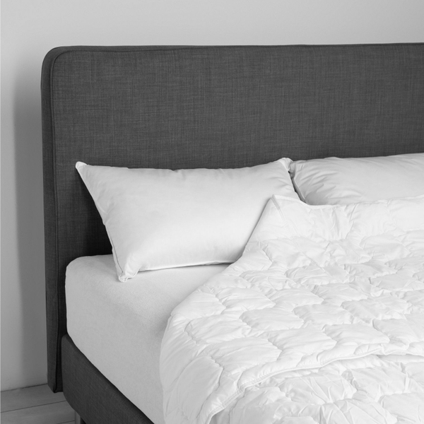 Подушка средняя 50x70 DaunenStep Gold Сlassic