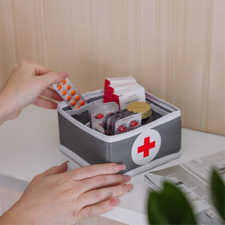 Аптечка домашняя 15х15х8 (серая)