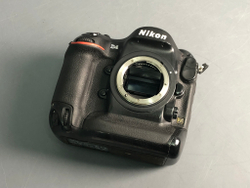 Nikon D4 700.000 кадров