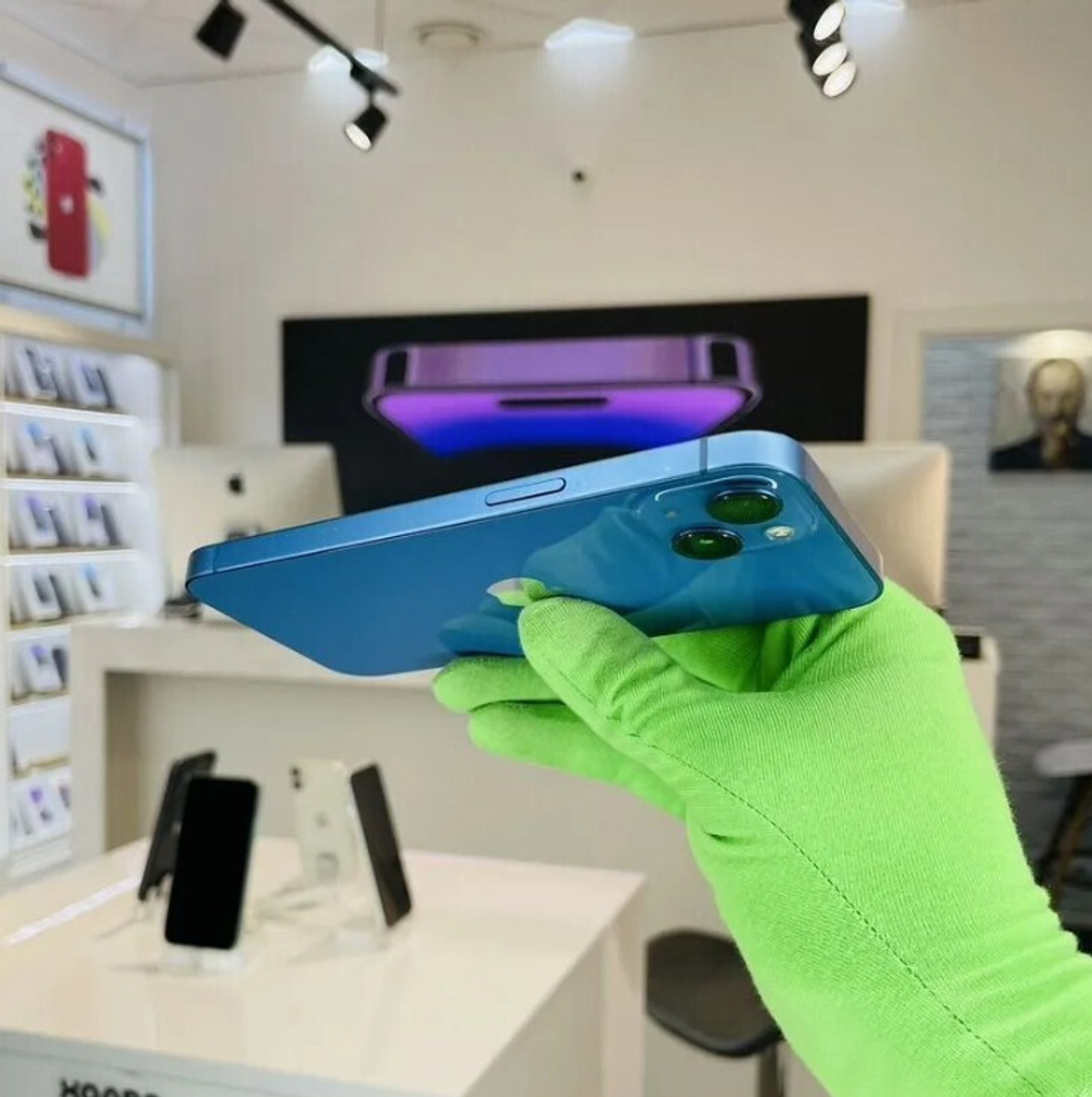 iPhone 13, 256 ГБ б/у