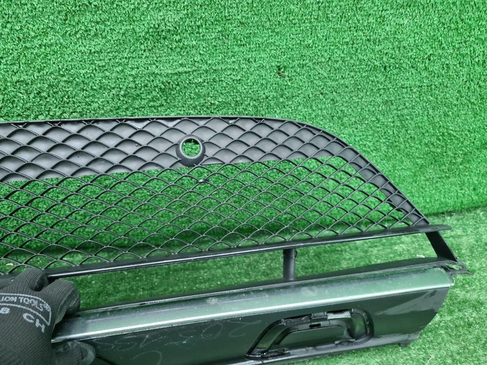 Решетка перед. бампера Mercedes GLC X253 15-19 AMG