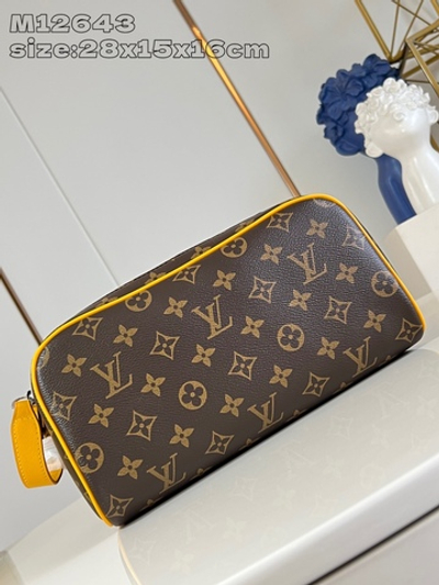 Louis Vuitton Dopp Kit
