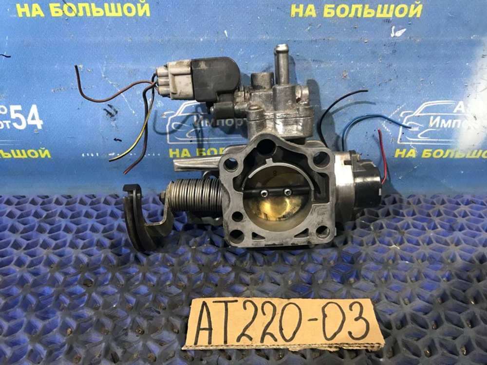 Дроссельная заслонка TOYOTA AVENSIS 1999