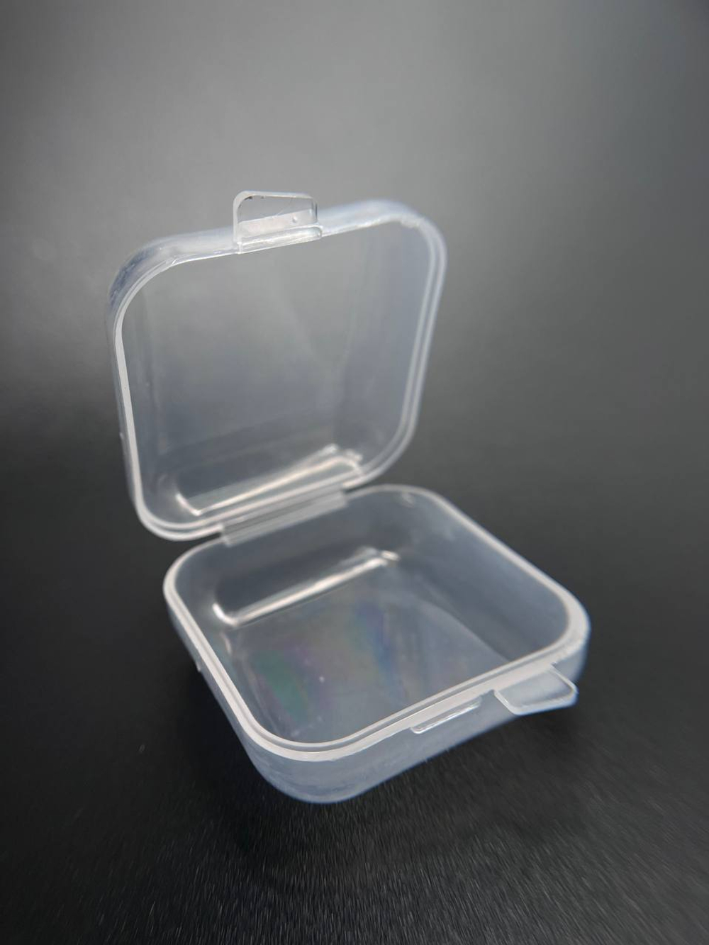 Пластиковая коробка