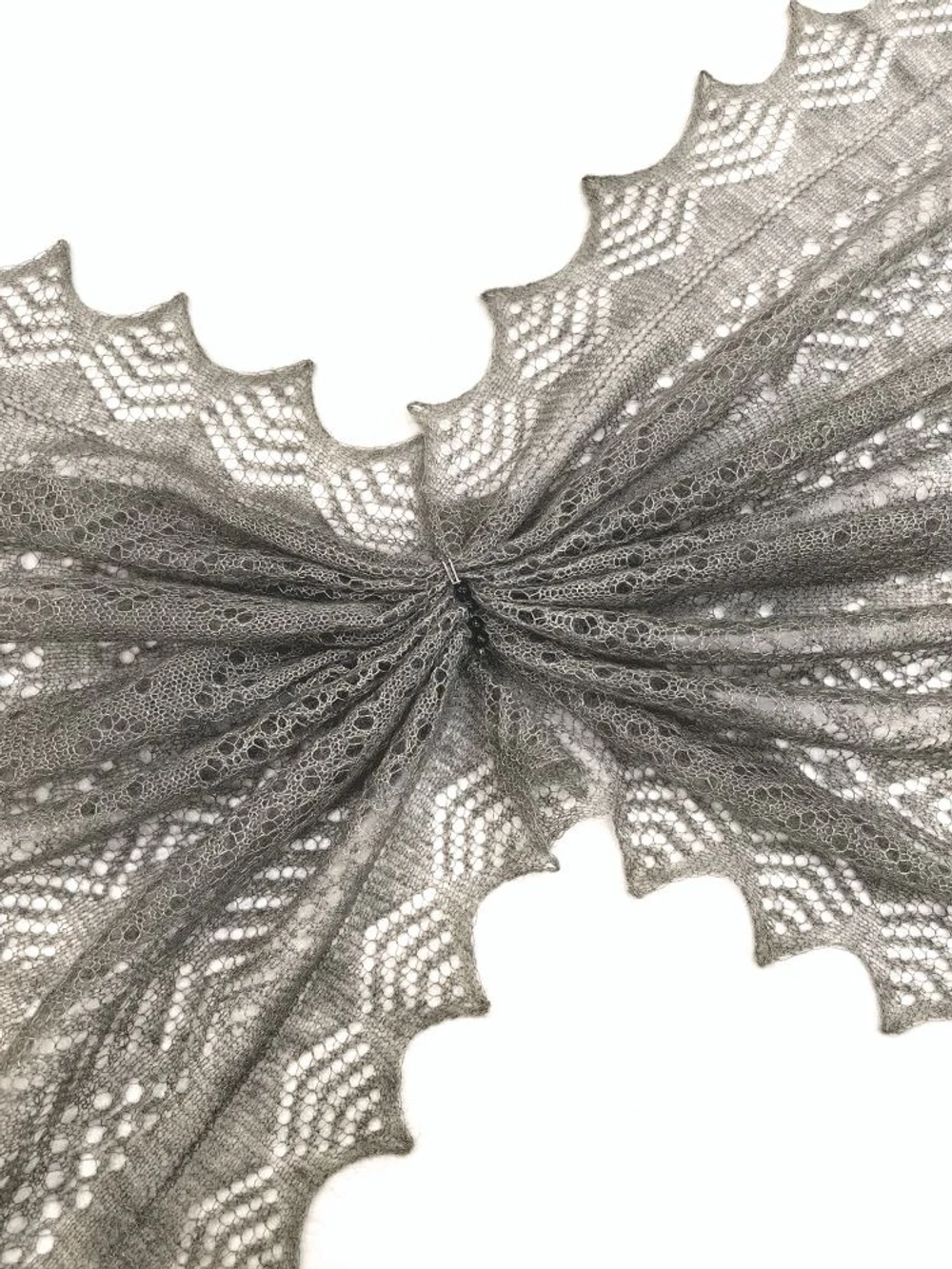 Оренбургский пуховый палантин с шелком АШ16070-03 серый