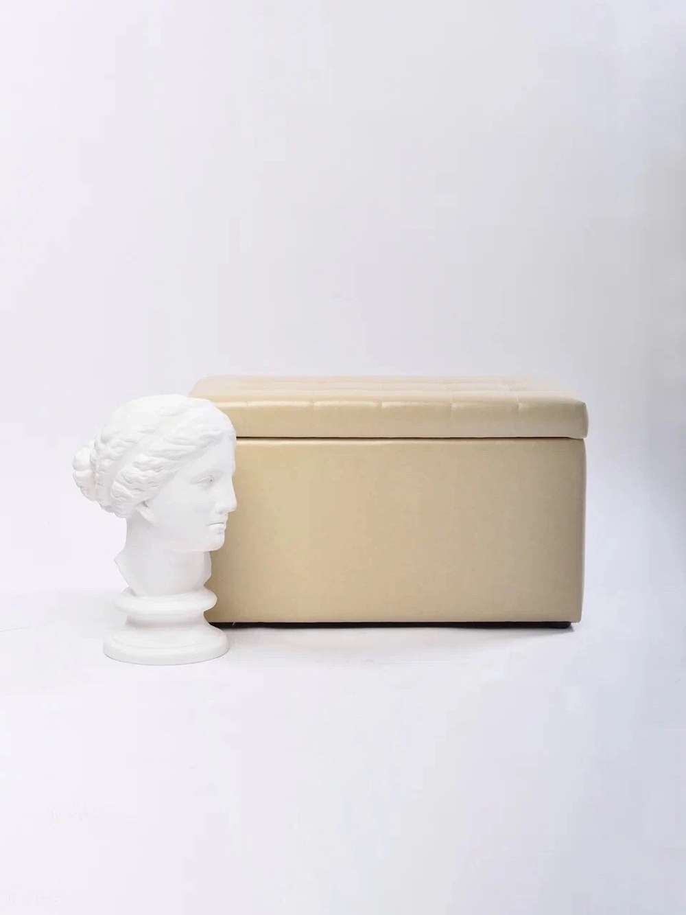 Пуф прямоугольный с крышкой бежевый