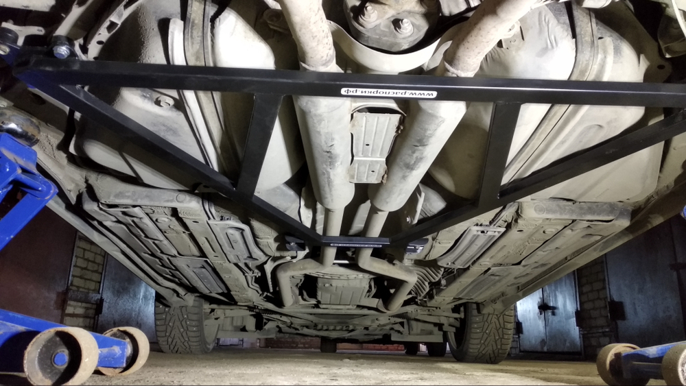Усилитель жесткости задний нижний Lexus SC430 и Toyota Soarer Z40 (ПОД ЗАКАЗ)