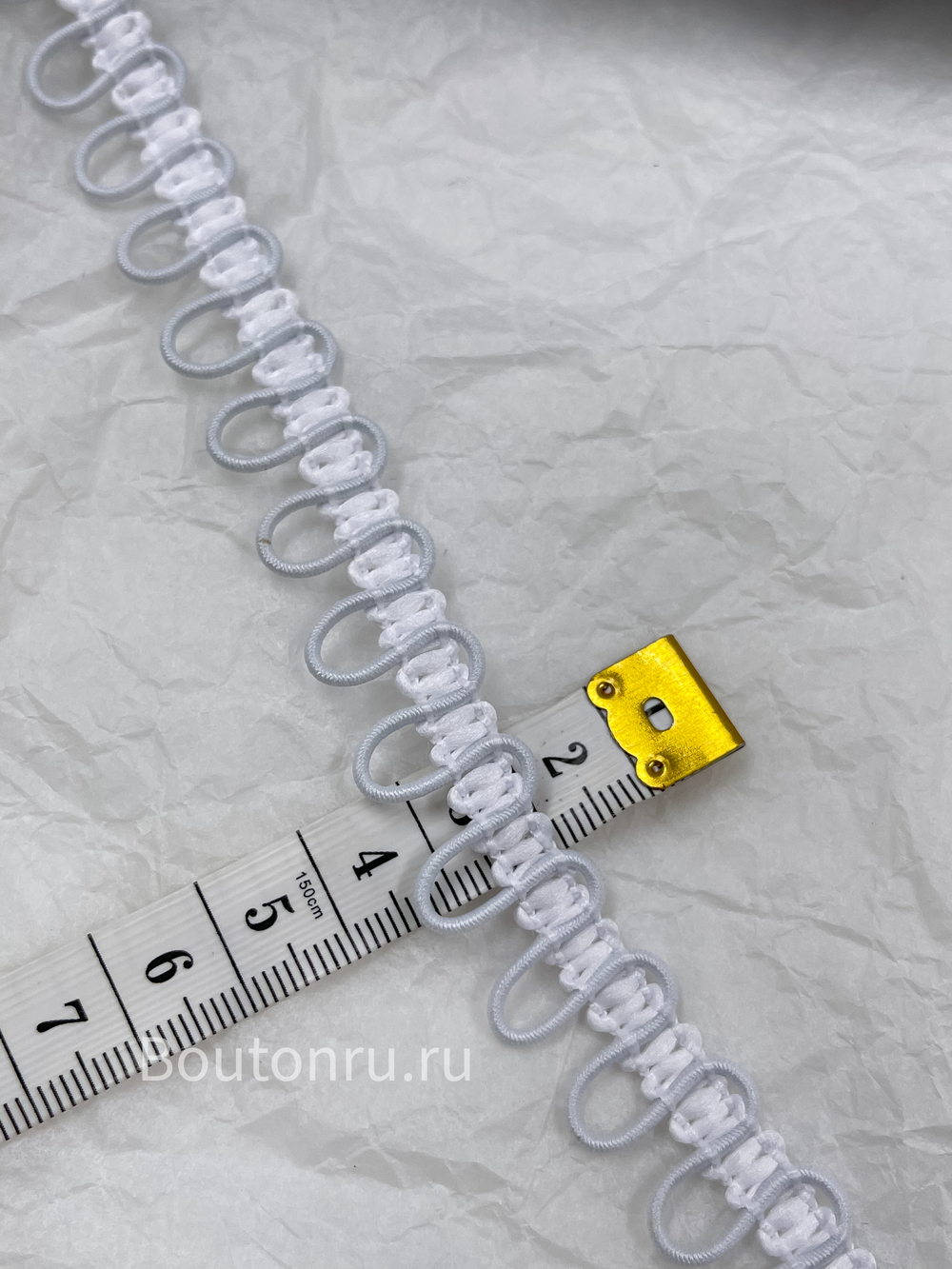 Тесьма2 с эластичными петлями белая