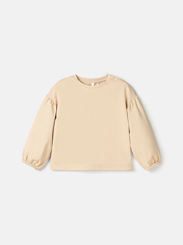 Лонгслив с объемными рукавами 