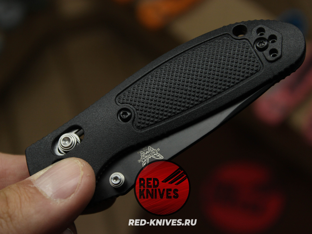 Нож Benchmade 556 Griptilian Mini - черный нейлон, клинок черный RK/Н42