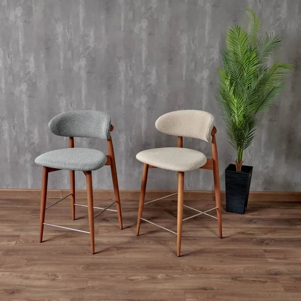 Стул полубарный Bradex Home Lucas латте букле с ножками цвета орех