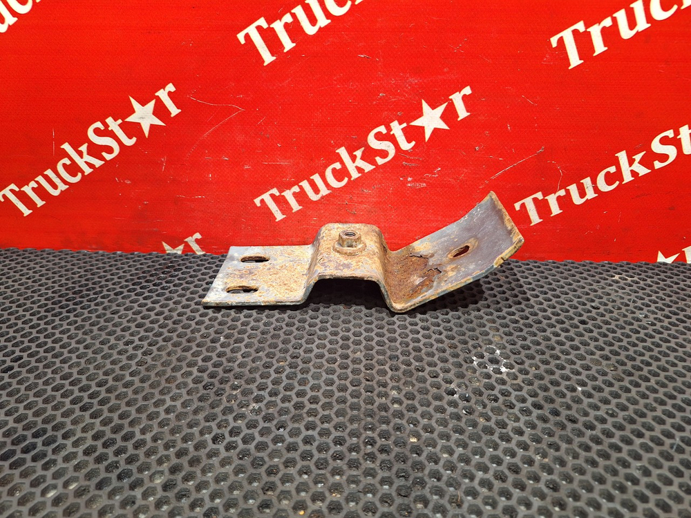 Кронштейн крыла заднего 2018г.