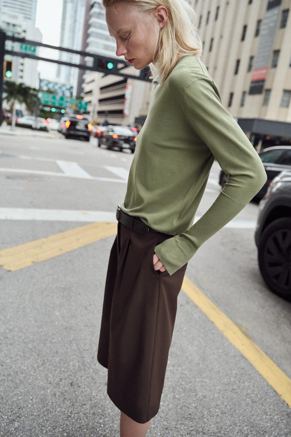 ZARA ТОНКИЙ СВИТЕР, СУХАЯ ЗЕЛЕНЬ