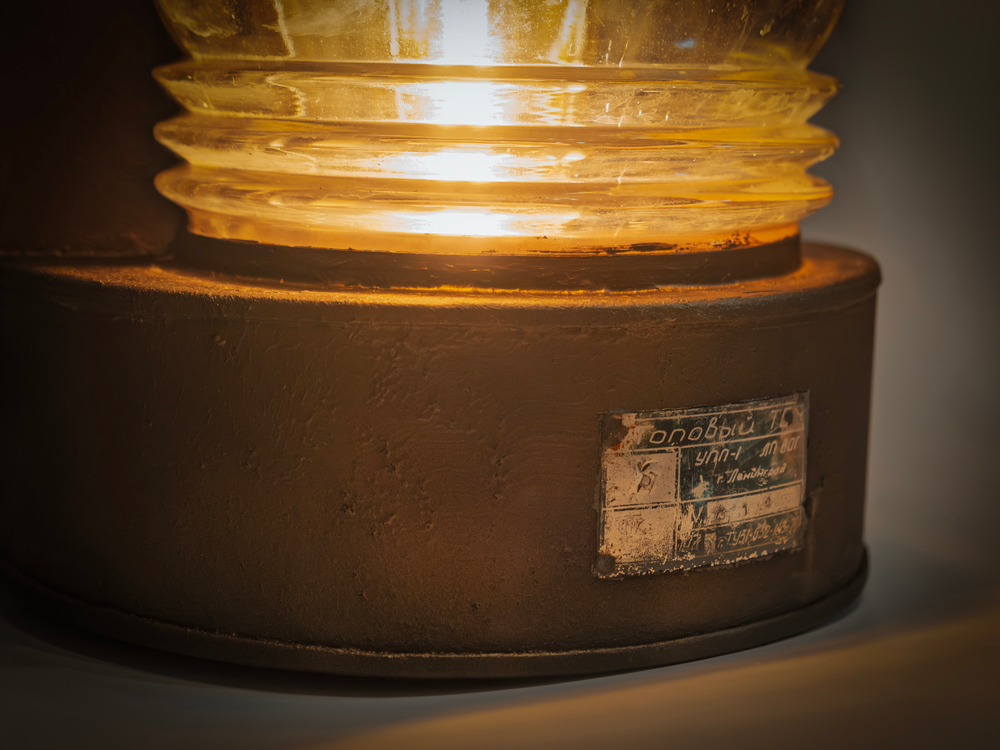 Большой напольный светильник из корабельного топового фонаря «Топовый ТС», Ленинград, 1970 год