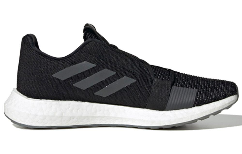 Кроссовки Adidas Senseboost Go