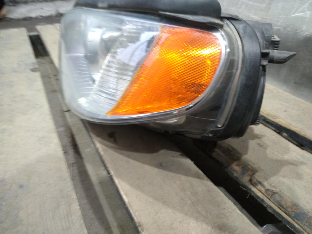 Фара левая Volvo XC70 S80 Cross Country 07-16 Б/У Оригинал 31353538