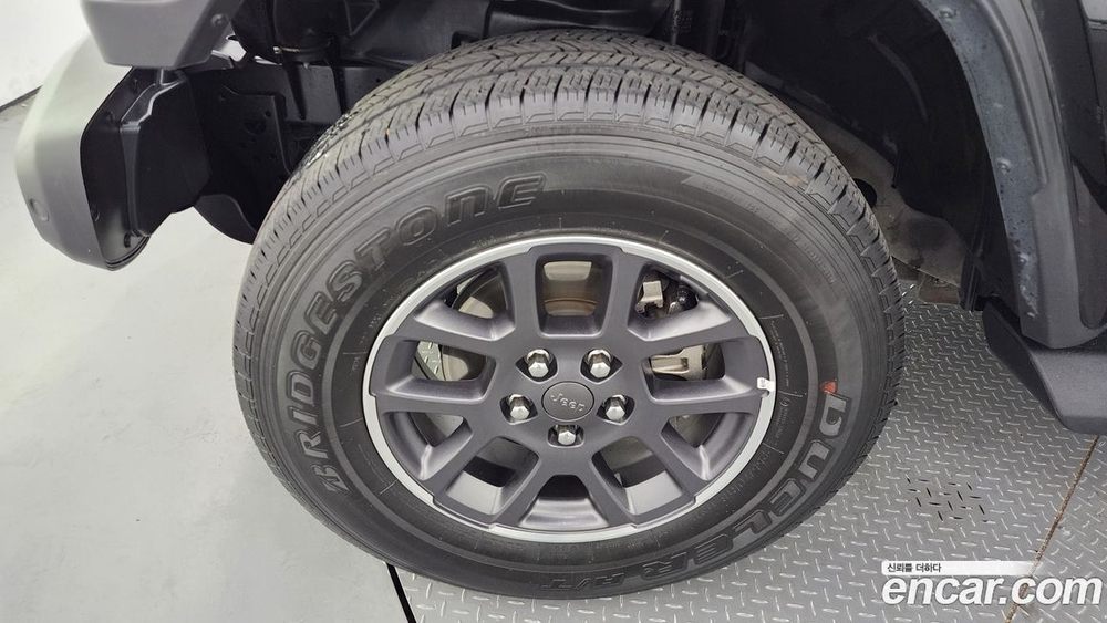 Jeep Wrangler (JL) 2.0 Overland 4 двери 80주년 Editions (03.2021)