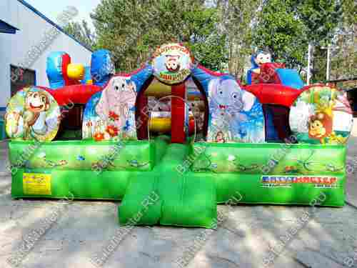 Коммерческий надувной батут "Царство зверей", размер 5*5*3,3 м